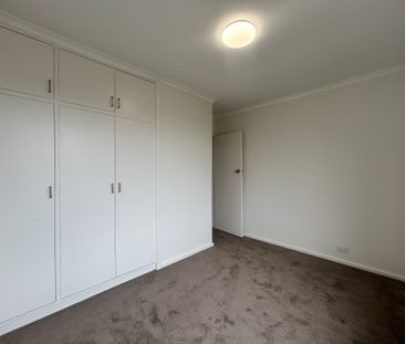 8 / 13 Churchill Avenue, CHADSTONE - Photo 2