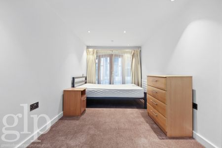 2 Bedroom Flat, Ridgmount Street, Bloomsbury, WC1E - Photo 2