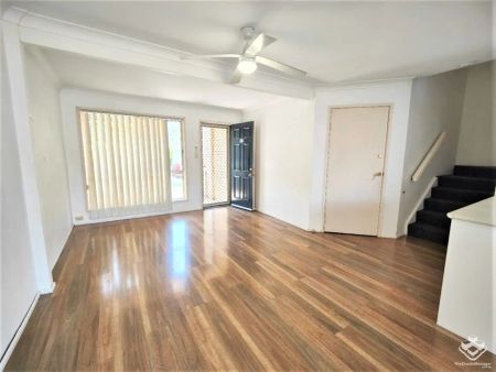 “Spacious 3 Bedroom Unit - Stretton Catchment” - Photo 2