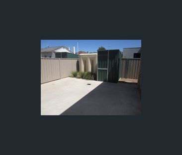 2/24 Ophir Street, Golden Square, Vic 3555 - Photo 3