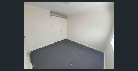 RENOVATED APARTMENT WITH SPLIT SYSTEM - Photo 4