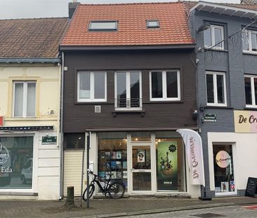 Lichtrijk appartement met 2 slaapkamers in het centrum van Torhout - Foto 1