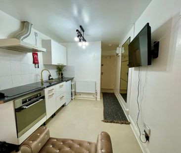 Kember Street, Islington, London, N1 - Photo 3