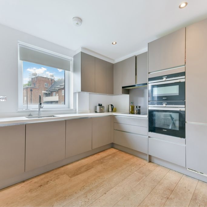 Triangle Place, SW4, London - Photo 1