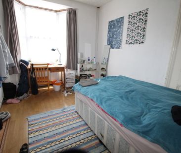 4 Bed Student Accommodation - Photo 3