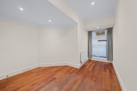 3 bedroom flat to rent - Photo 3