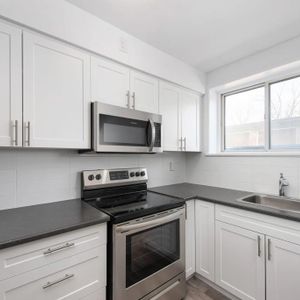 Whitehall Apartments - Photo 2