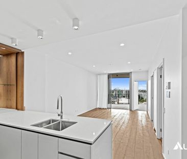 Luxury West End Apartment with River Views - Photo 4