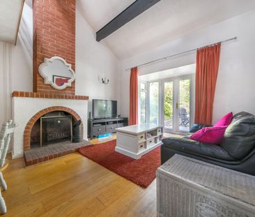 3 bedroom detached house to rent - Photo 1