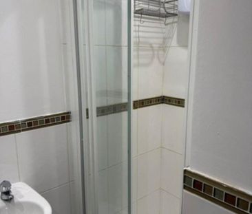 2 bedroom semi-detached house to rent - Photo 5