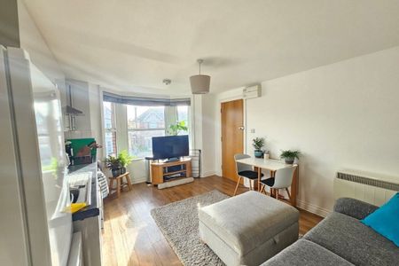 Leigh Road - Photo 2