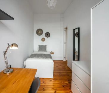 Calçada do Marquês de Abrantes, Lisbon, Lisbon 1200-163 - Photo 2