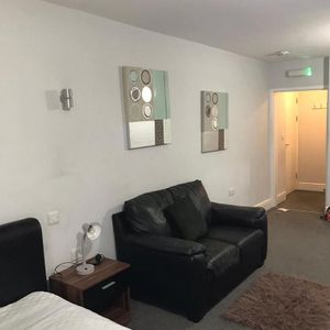 Flat share to rent - Photo 2