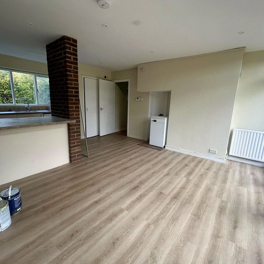 3 bedroom house to rent Orchard Cottages, Bore Place, Bore Place Road, Chiddingstone, TN8 - Photo 1