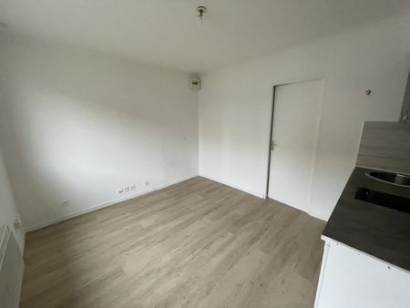 Appartement à louer à Longuenesse • - Photo 2