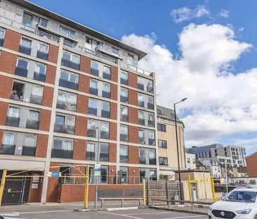 High Street, Slough, SL1 - Photo 3