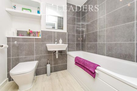 4 bedroom house to rent - Photo 2