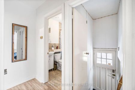 Detached Home For Lease | E8332698 - Photo 4