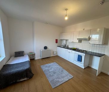 Room in a Shared House, Cavendish Road, LE2 - Photo 3