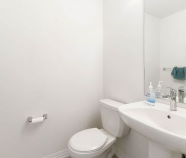 For Lease - 122 Granville Crescent, Haldimand, Ontario - Photo 3