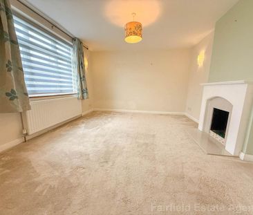 3 bedroom end of terrace house to rent - Photo 2