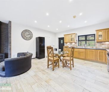292 Belfast Road, Dundonald, Belfast, BT16 1UE - Photo 5