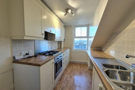 Fore Street, Kingsbridge, TQ7 - Photo 3