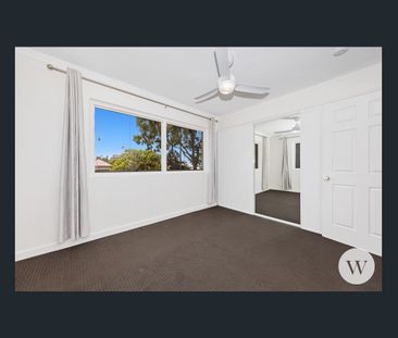 Superior Location - Available 14 April. - Photo 5