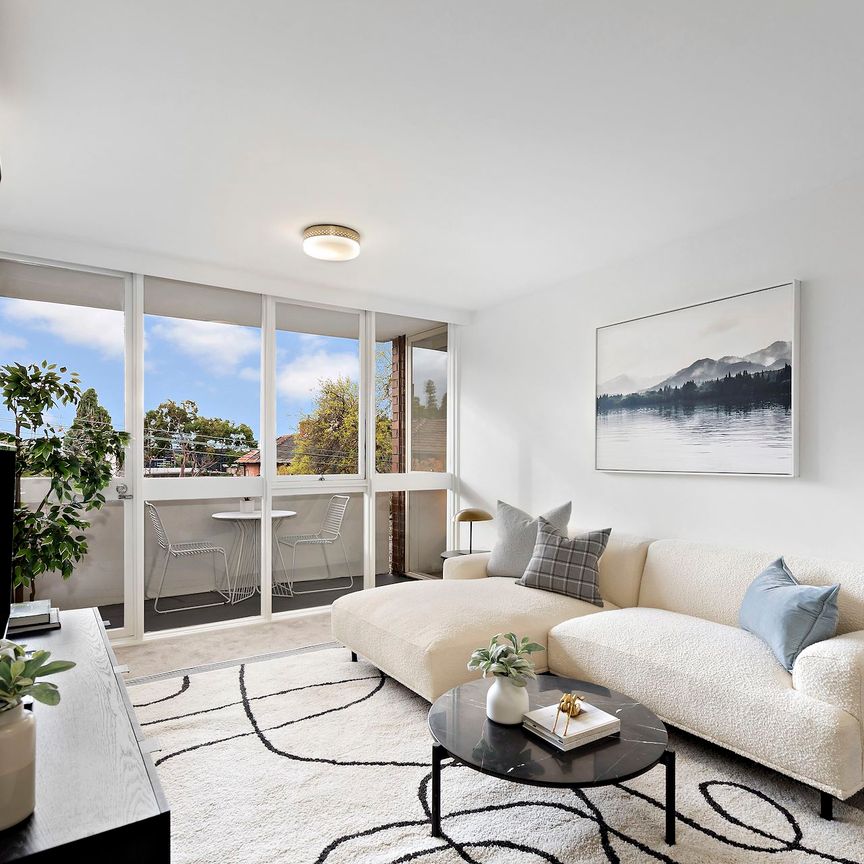 Unit 10/4 Gordon Grove, South Yarra. - Photo 1