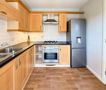 3 bedroom terraced house to rent - Photo 6