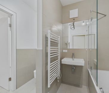 Schöne und moderne 2-Zimmer-Wohnung mit westseitigem Balkon - unmit... - Foto 5