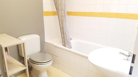 Location Appartement 1 pièce 32m² ST NAZAIRE 44600 - Photo 3