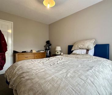 2 bedroom semi-detached house to rent - Photo 6