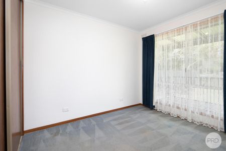 COSY HOME WITH GREAT SHEDDING IN BUNINYONG - Photo 5