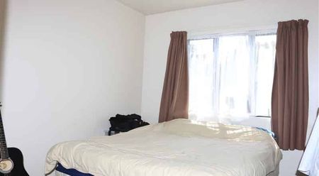 Ground Floor Apartment in a Great Location - Photo 5
