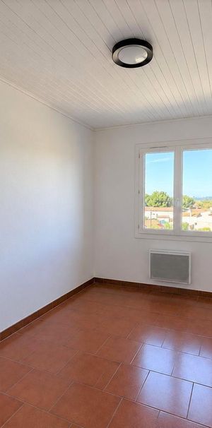 Location Appartement 2 pièces 34m² FOS SUR MER 13270 - Photo 1