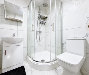 8 bedroom detached house to rent - Photo 6