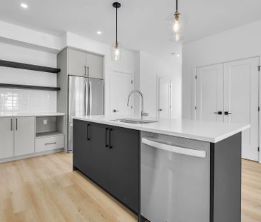 For Lease - 3550 Emily Carr Lane, London South, Ontario - Photo 1