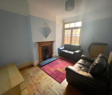 4 bedroom terraced house to rent - Photo 3