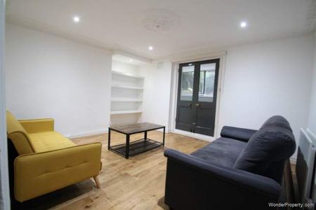 2 bedroom property to rent in London - Photo 3