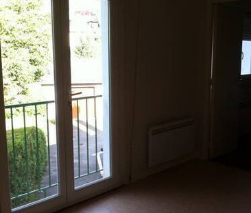 Location appartement t1 31 m² à Marcillac-Vallon (12330) - Photo 1