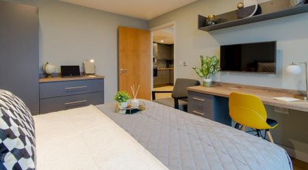 1 bedroom in a flat share to rent - Photo 4