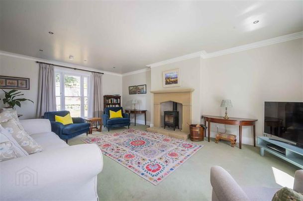 2 The Quay, Dundrum, Newcastle, BT33 0LS - Photo 1