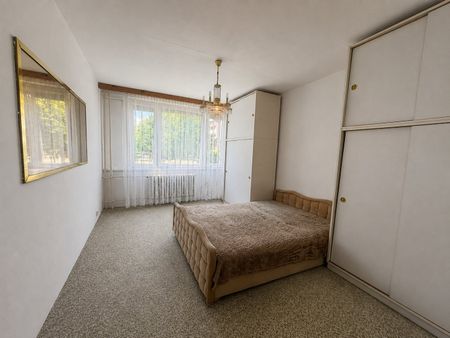 Pronájem bytu 3+1 70 m², Komárovská, Praha Horní Počernice - Photo 3