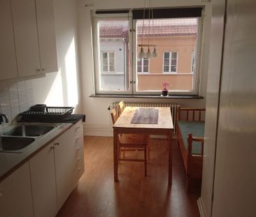 Värnhemsgatan 4 - Photo 1