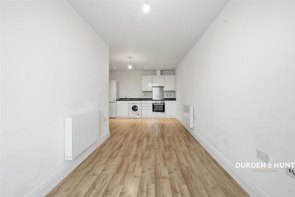 Whitewell Road, Colchester - Photo 1