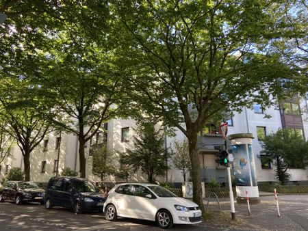 WBS ERFORDERLICH!! SCHÖNE 2-ZIMMERWOHNUNG MIT BALKON IM DACHGESCHOSS - Photo 3