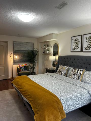 For Lease - 452A Horner Avenue, Toronto, Ontario - Photo 5