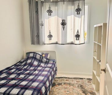 For Lease - 779 Heathrow Path, Oshawa, Ontario - Photo 3