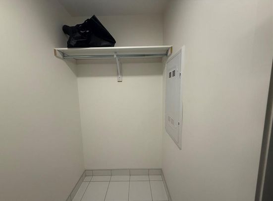 For Lease - 3079 Trafalgar Road Unit# 305, Oakville, Ontario - Photo 1